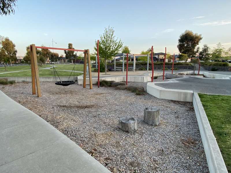 Vantage Green Playground, Beveridge