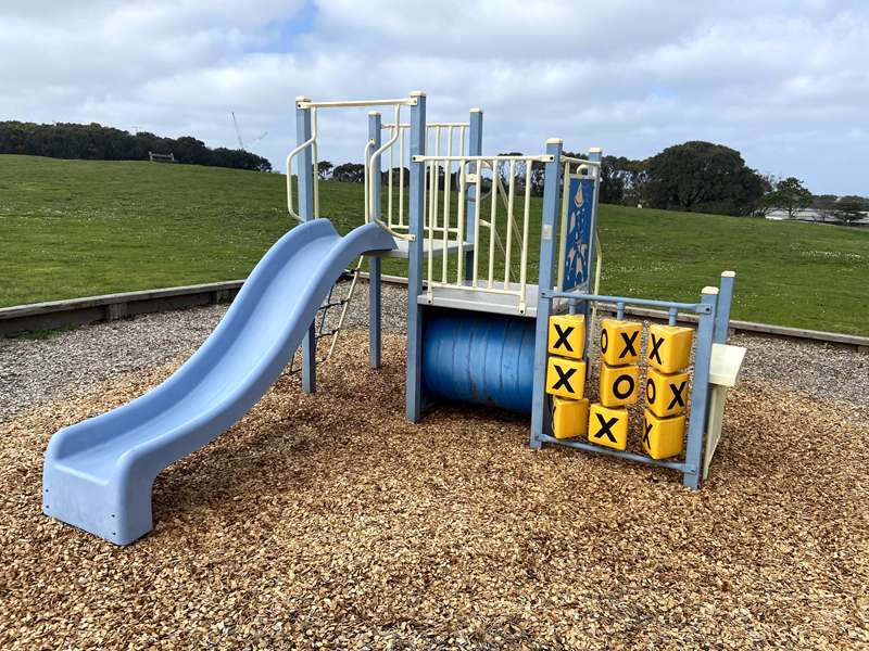 Victoria Park West Playground, Aitkins Road, Warrnambool