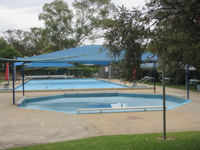 Violet Town Outdoor Swimming Pool