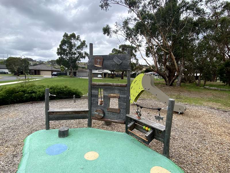 Walnut Way Playground, Pakenham