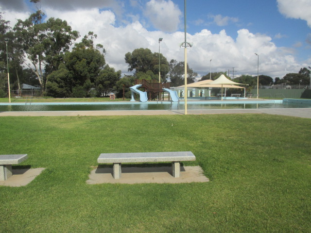 Warracknabeal Outdoor Swimming Pool