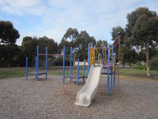 Warringah Reserve Playground, Saronvale Crescent, Hillside
