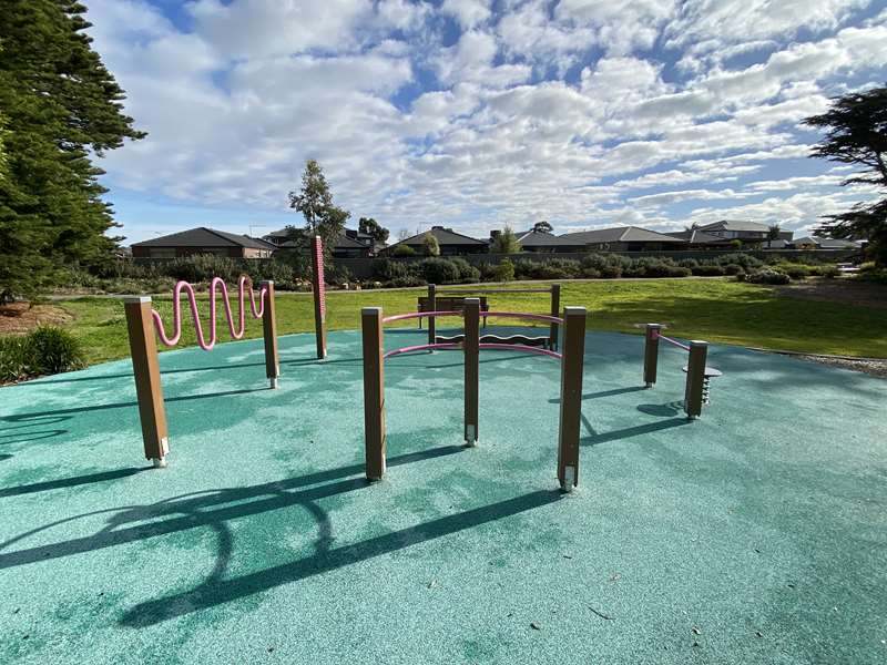 Wattlewoods Reserve Outdoor Gym (Carrum Downs)