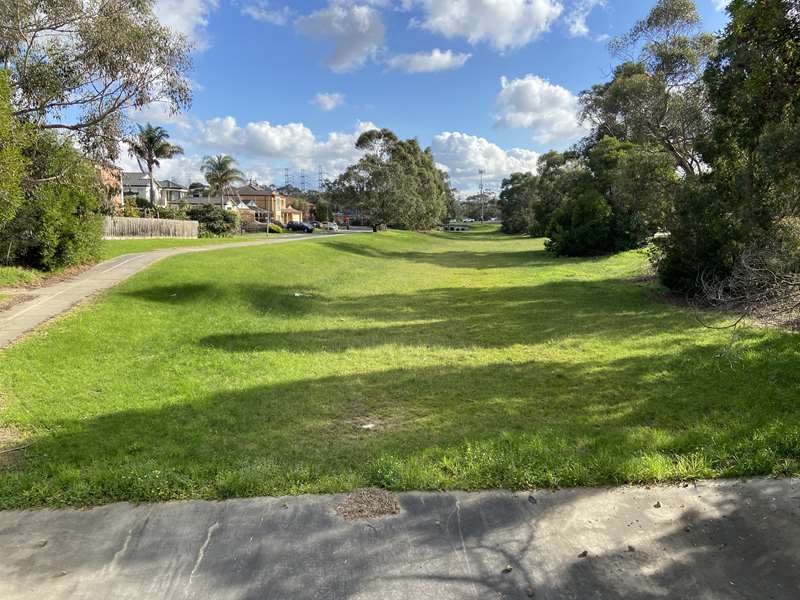 Wellington Road Linear Reserve Dog Off Leash Area (Rowville)