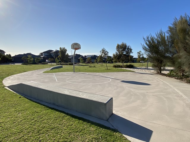 Werribee Skatepark (Carinya Park)