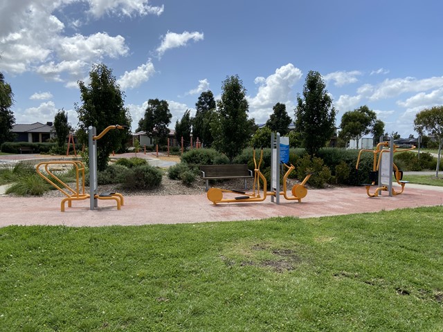 Wheelers Park Drive Reserve Outdoor Gym (Cranbourne North)