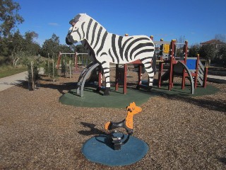 Whiteley Parade Playground, Taylors Lakes