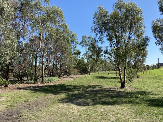 Whittlesea Public Gardens Fenced Dog Park (Lalor)