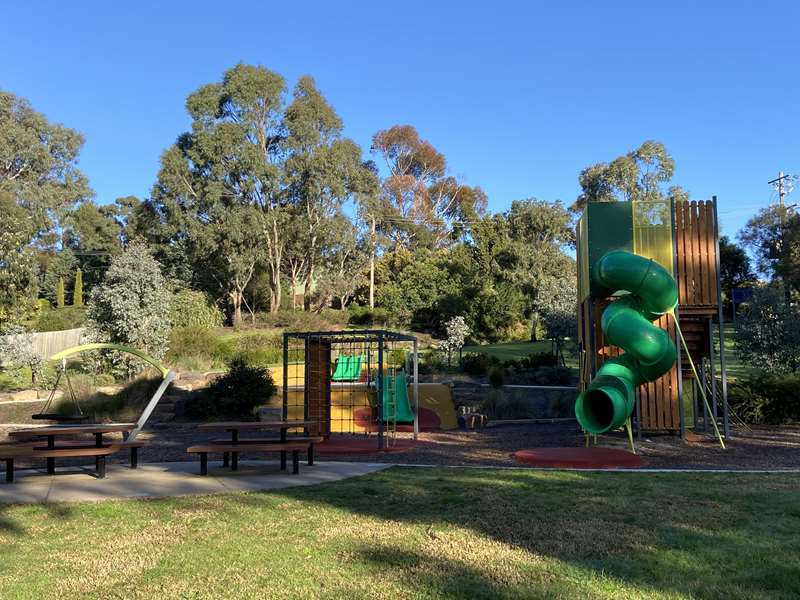 Willow Court Playground, Whittlesea