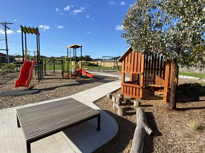 Winamurra Crescent Playground, Thomastown