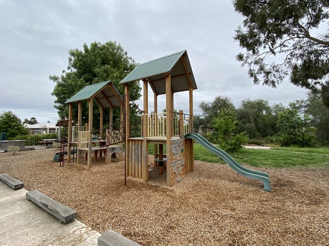 Wootten Oval Playground, Hogans Road, Tarneit