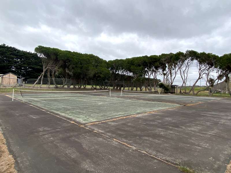 Yanakie - Lance Moon Park Tennis Courts