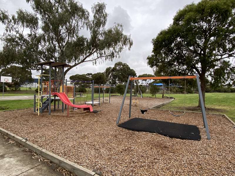 Yarmouth Avenue Playground, St Albans