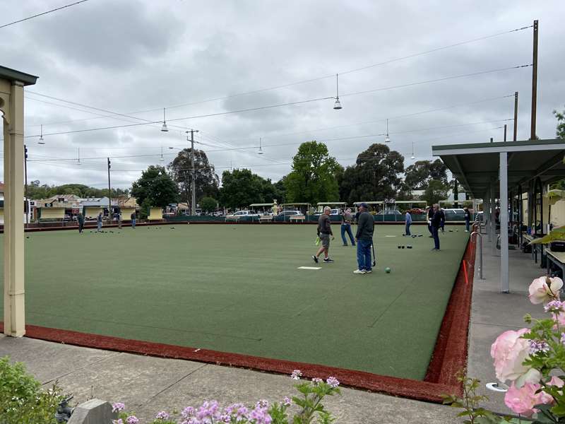 Yea Bowls Club