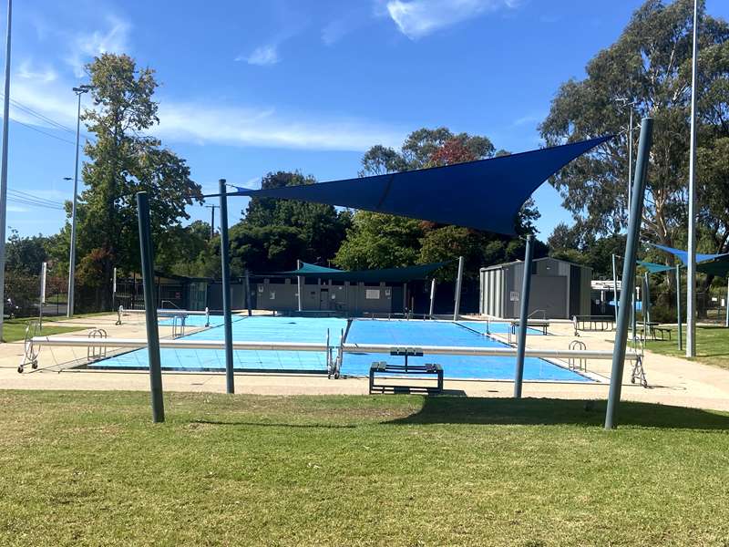 Yea Outdoor Swimming Pool