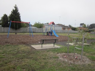 Young Street Playground, Breakwater